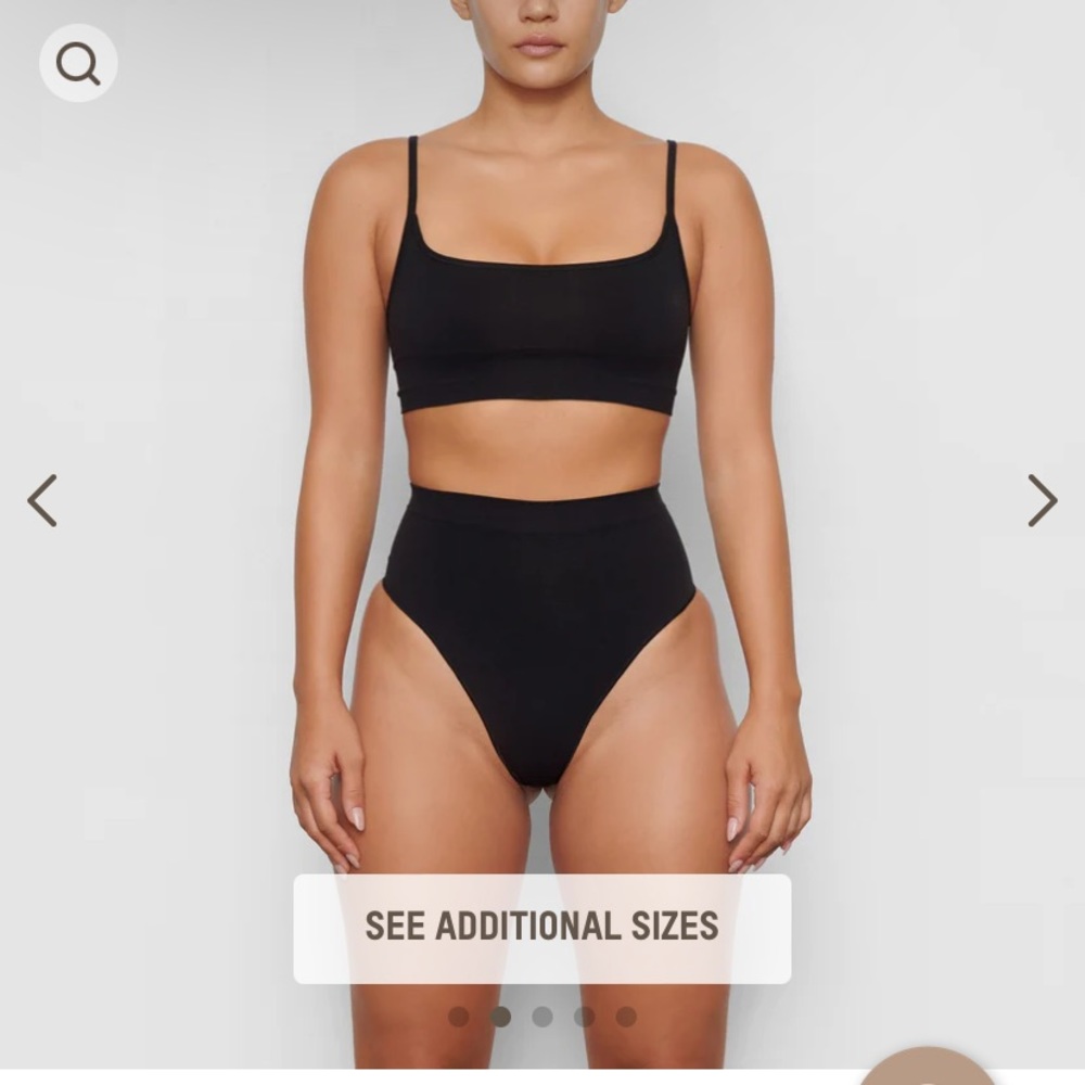 SKIMS SEAMLESS SCULPT MID WAIST THONG